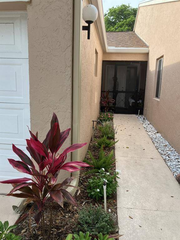 Boca Raton, FL 33496,8273 Springtree Road