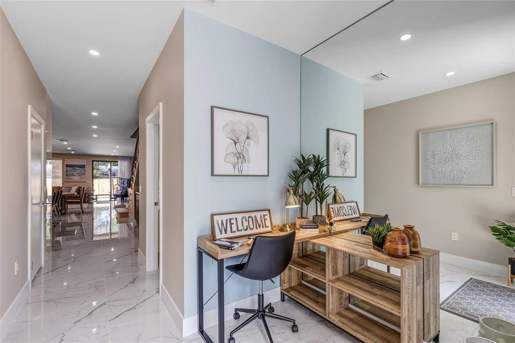 Fort Lauderdale, FL 33315,811 SW 10th Terrace