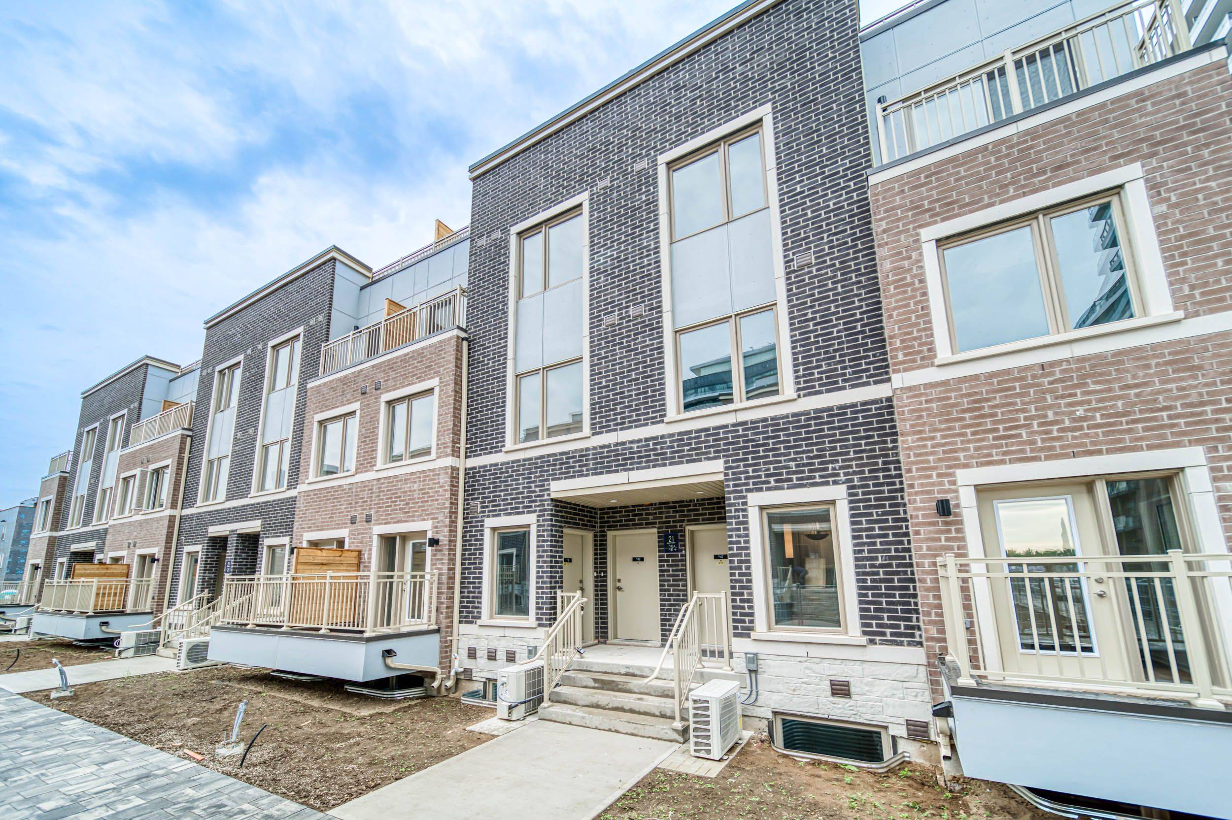 Vaughan, ON L4K 0N6,21 Honeycrisp CRES #46
