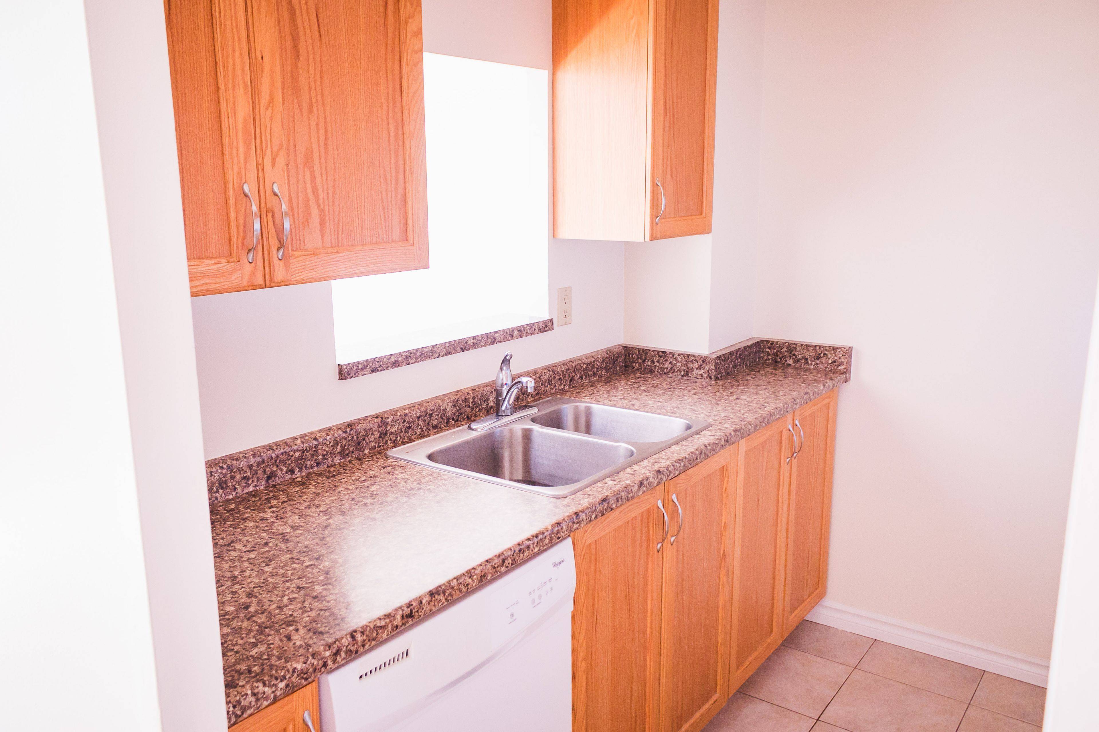 Barrie, ON L4M 5R2,262 Rose ST #204