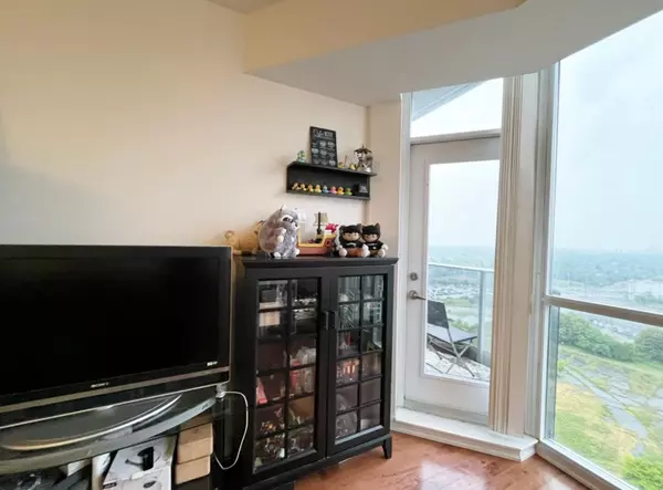 Toronto C14, ON M2M 3T9,5793 Yonge ST #2309