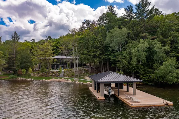 Muskoka Lakes, ON P0B 1J0,3864 MUSKOKA RD 118W N/A #3