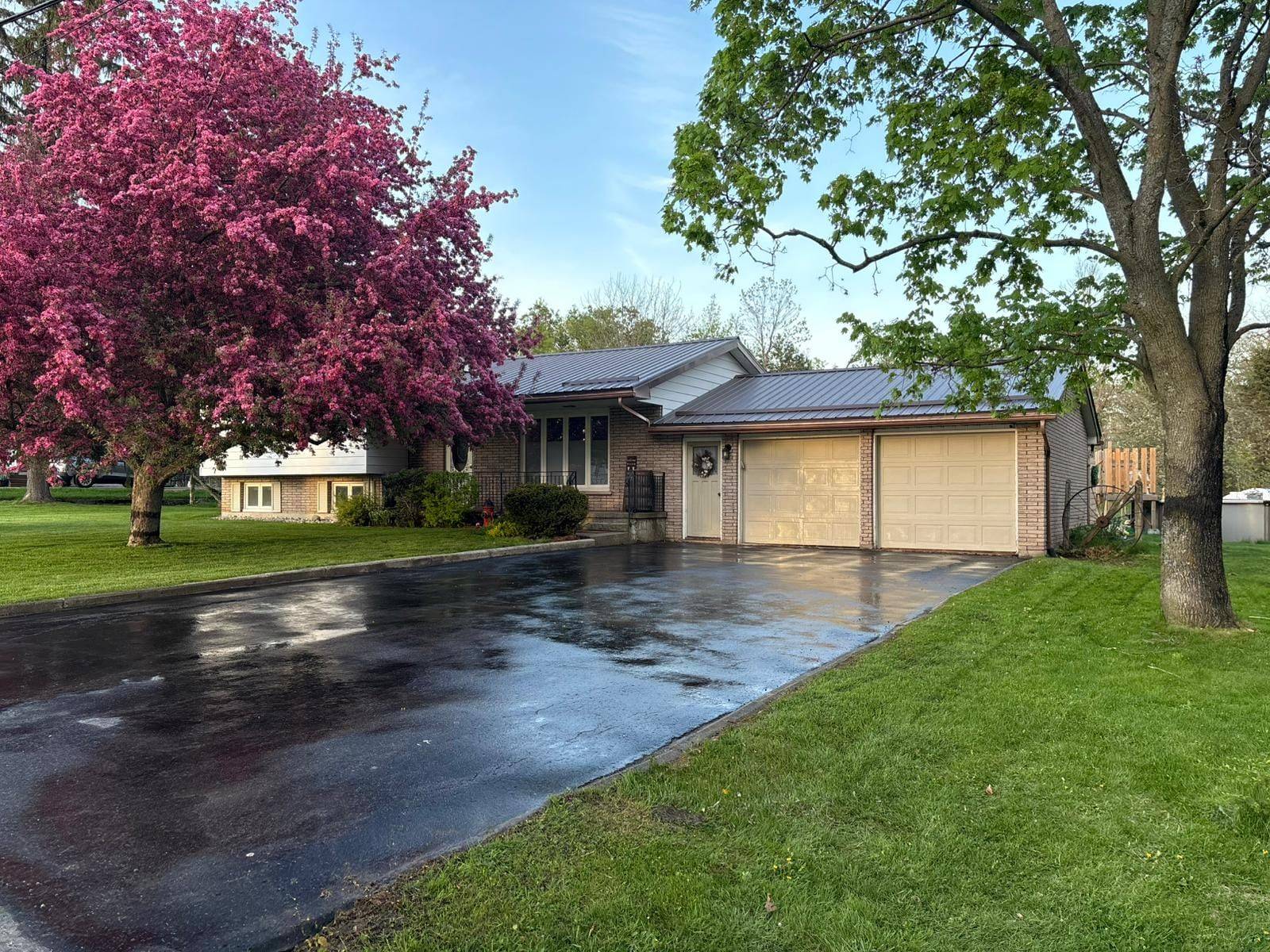 Frontenac, ON K0H 2W0,6028 Mcmahon DR