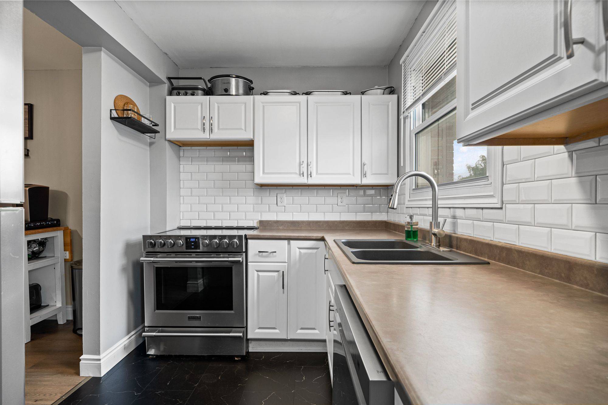 Peterborough South, ON K9J 7V7,996 Sydenham RD #55