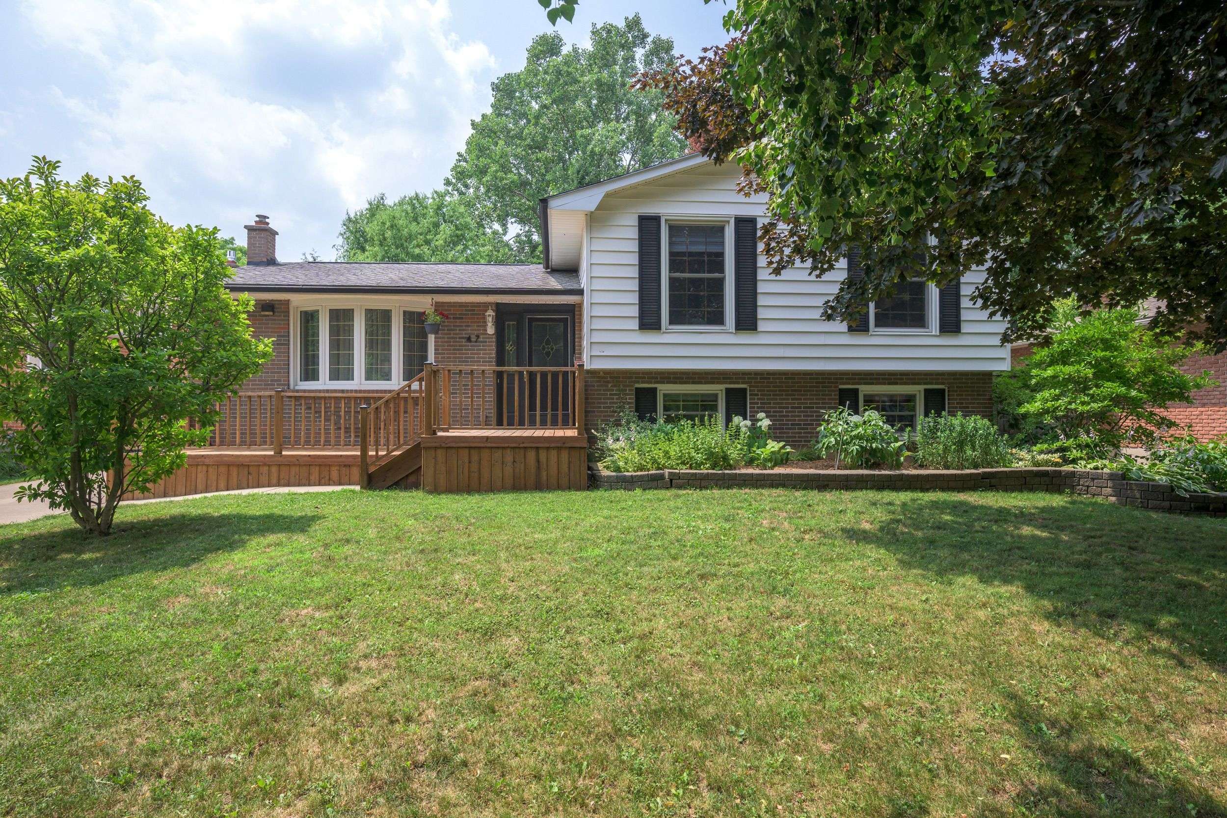 London North, ON N6G 2E1,47 Scotchpine CRES