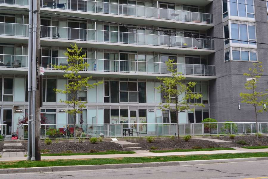 555 Wilson Ave W AVE #E109, Toronto C06, ON M3H 0C5