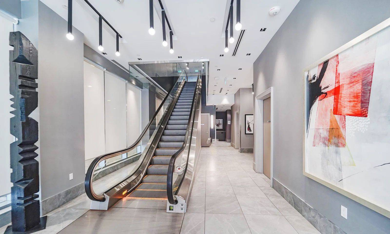 Toronto C08, ON M4Y 0C8,50 WELLESLEY ST E #710