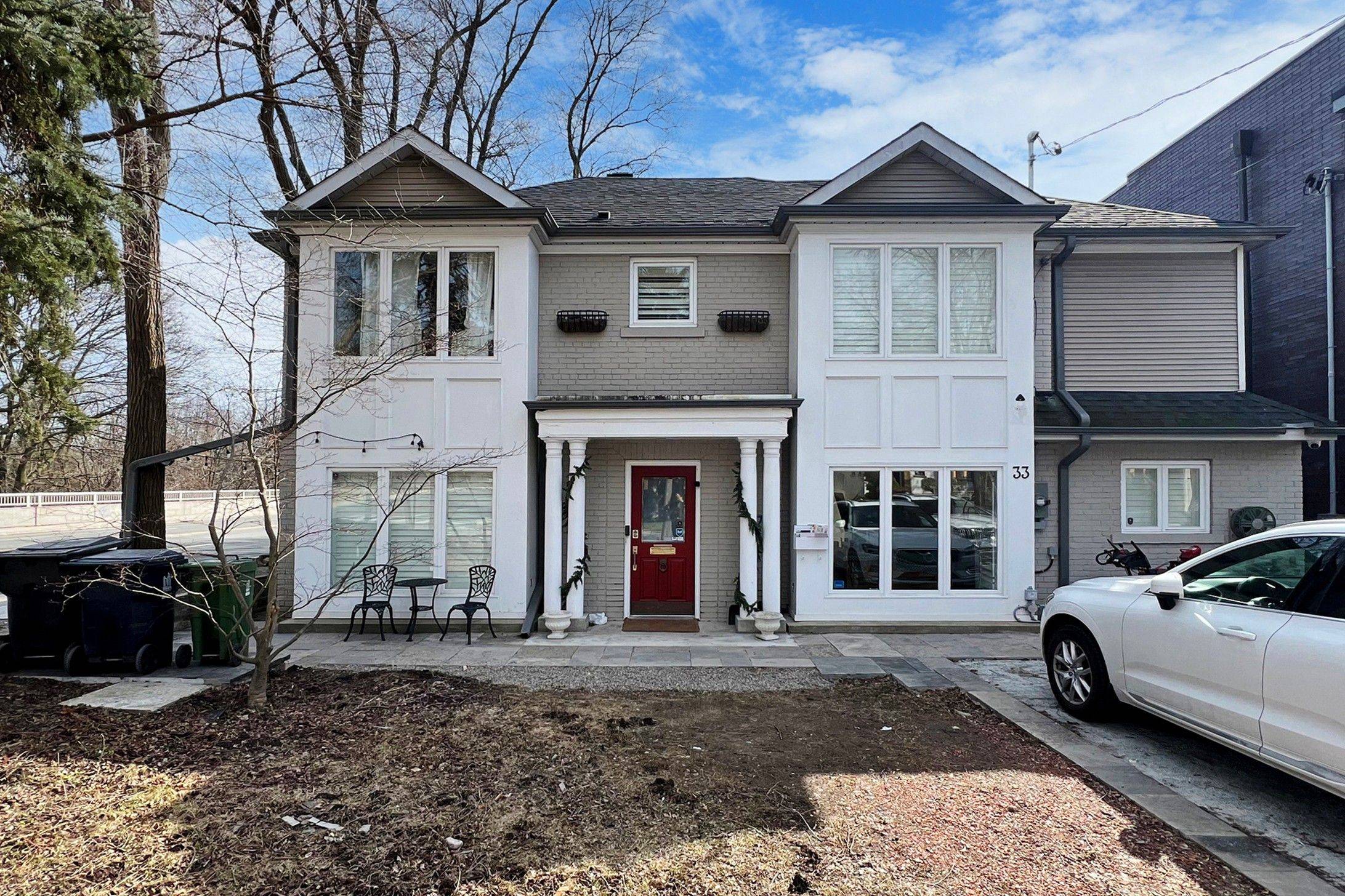 33 glengowan RD, Toronto C04, ON M4N 1E9