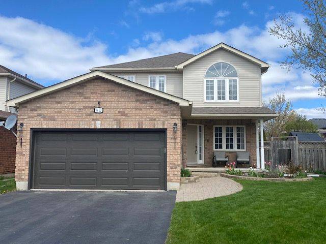 40 Benjamin LN, Barrie, ON L4N 0S2