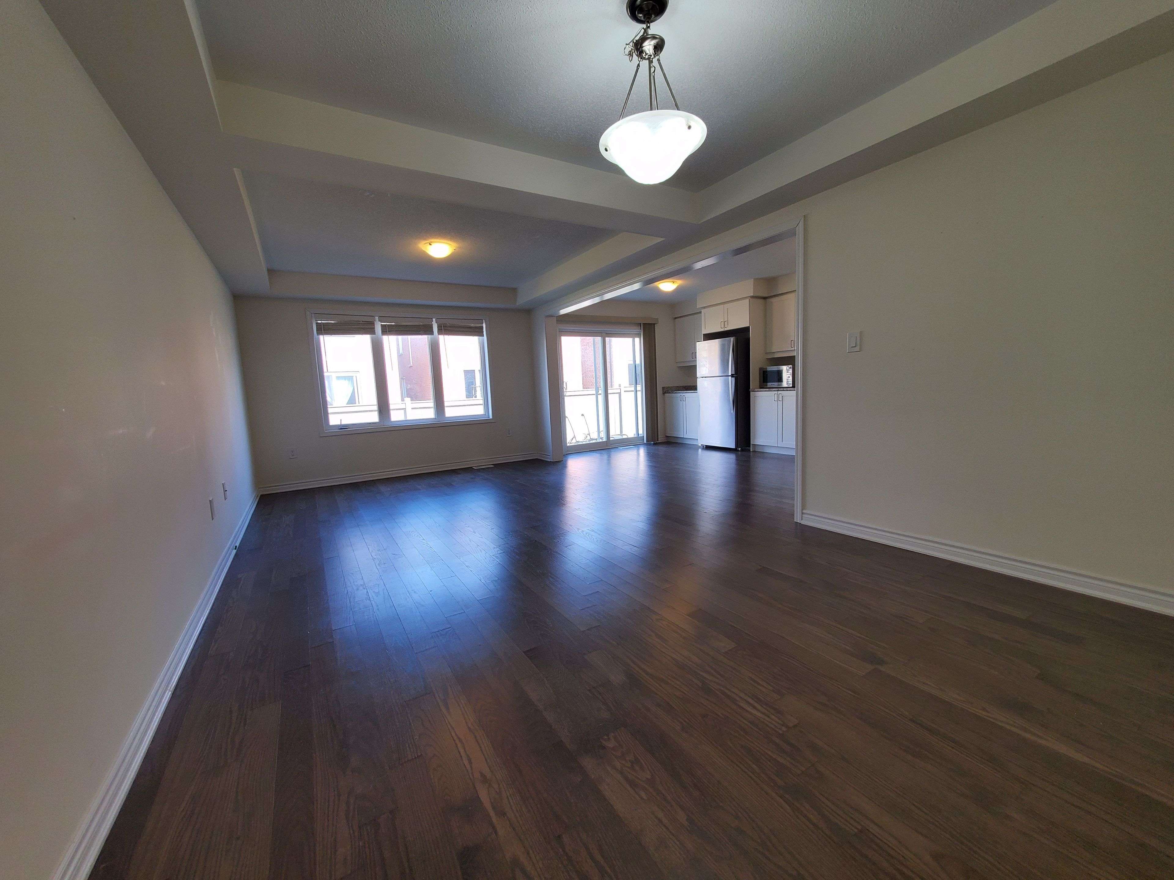 Milton, ON L9E 1G7,63 Hatt CT