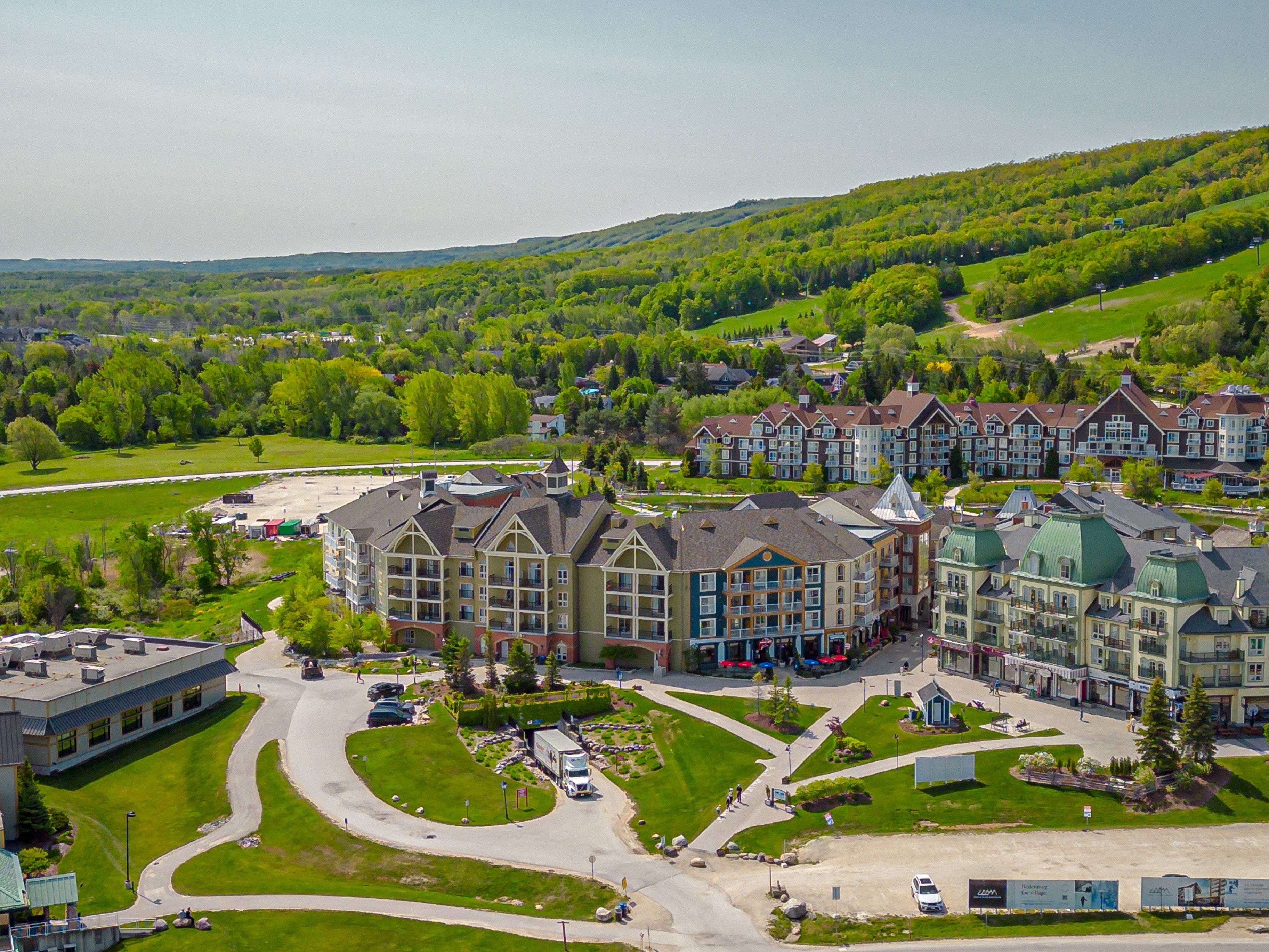 Blue Mountains, ON L9Y 0V2,190 Jozo Weider BLVD #443
