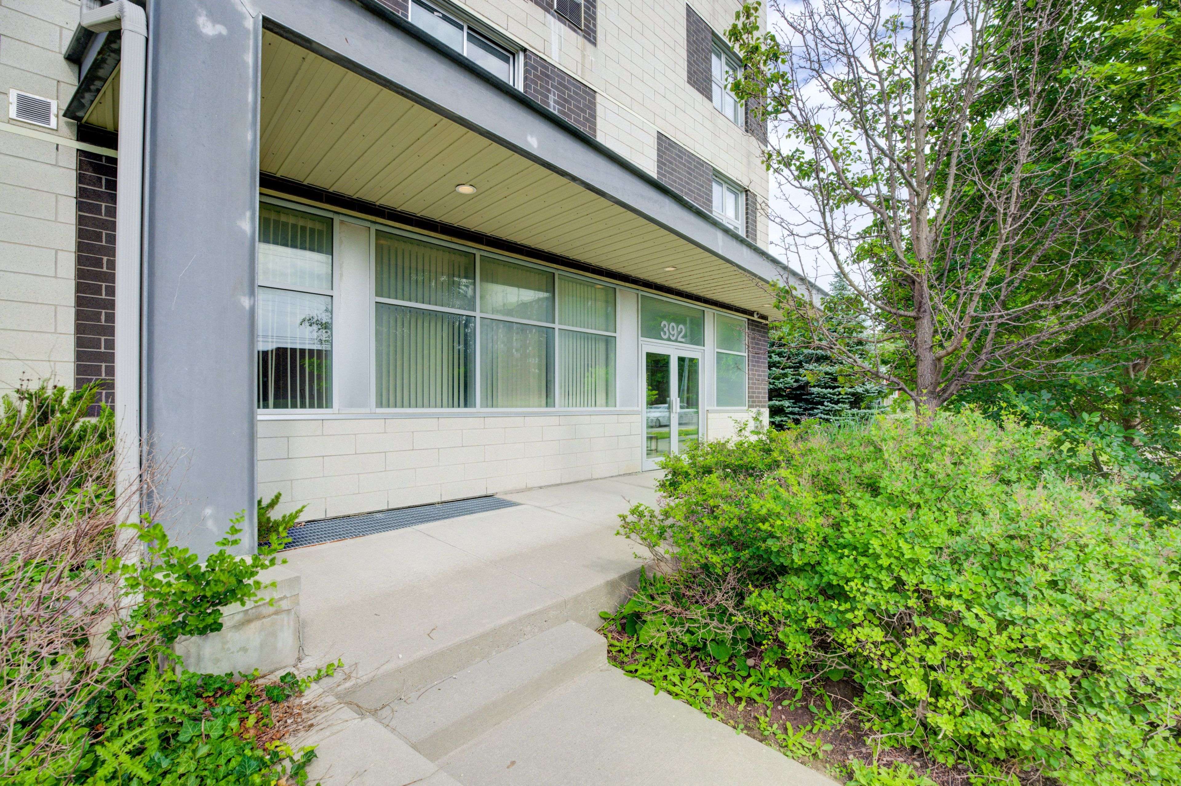 Waterloo, ON N2L 3V1,392 Albert ST #204