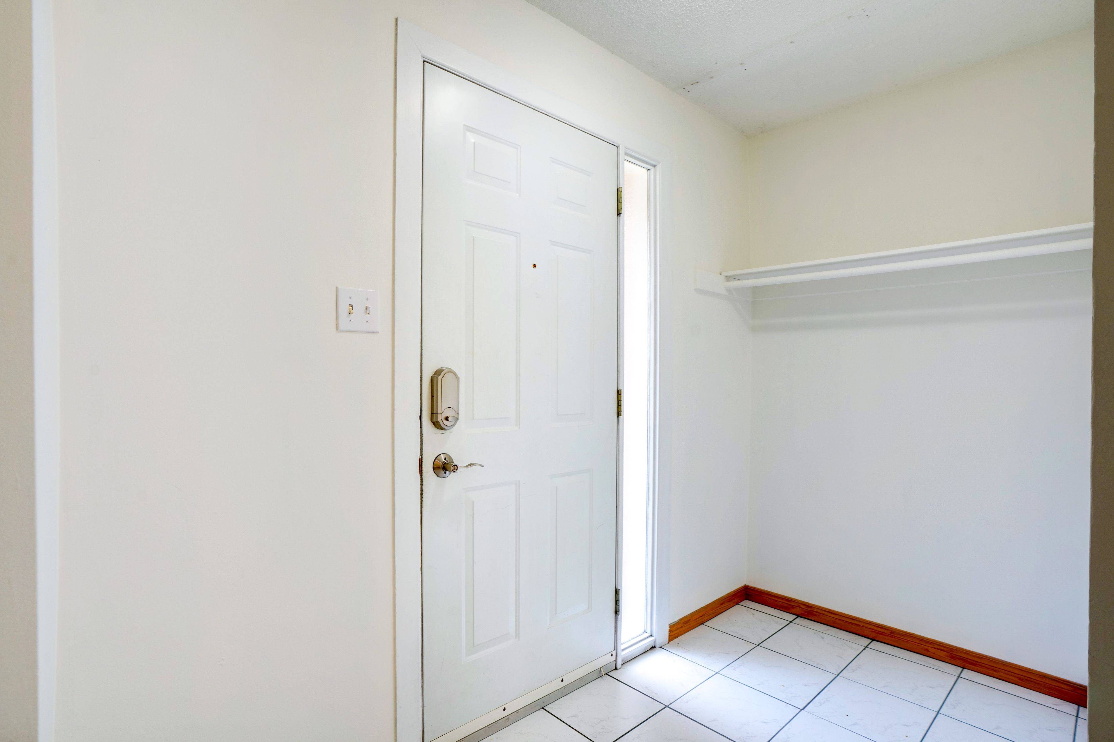 London South, ON N6E 2G9,500 Osgoode DR #62