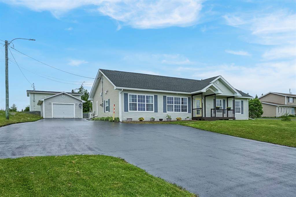 35 Hoyles Road, Carbonear, NL A1Y 1A8