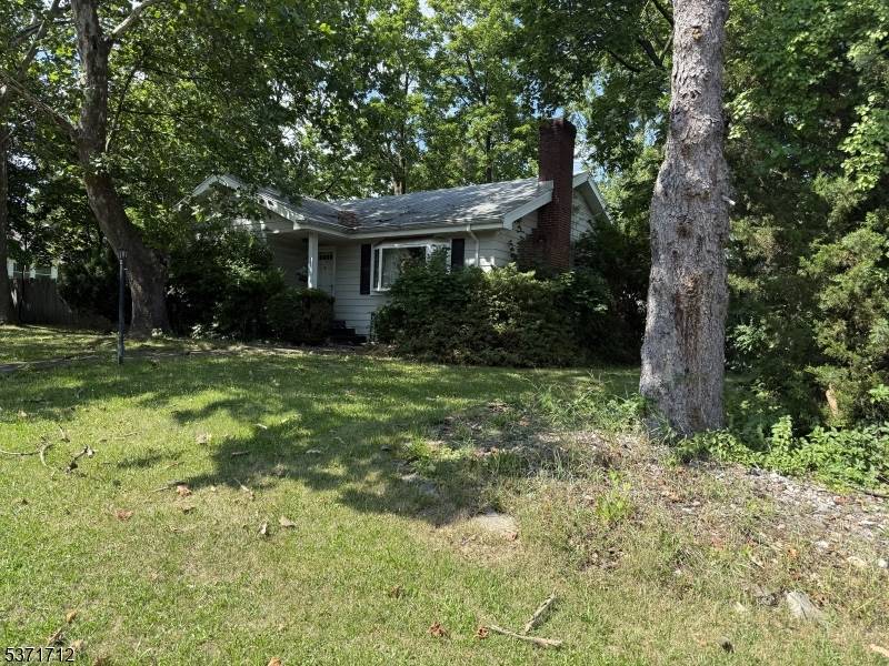1499 La Rose Ave, North Brunswick Twp., NJ 08902