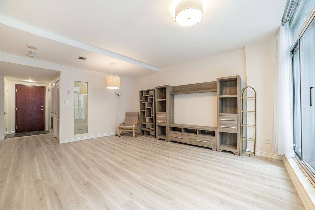 263 Wellington ST W #Ph6, Toronto C01, ON M5V 3E6