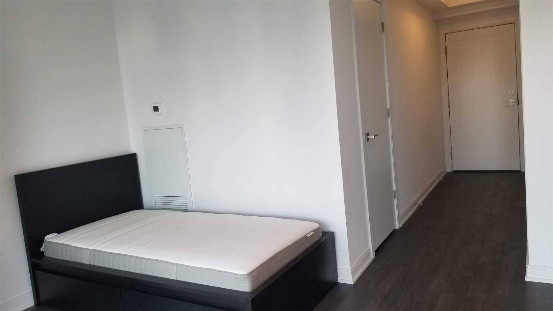 Toronto C08, ON M4Y 1T1,50 Charles ST E #4302