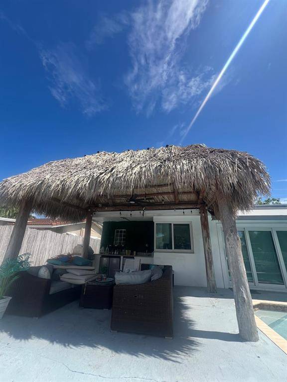 Pompano Beach, FL 33062,2233 SE 15th St
