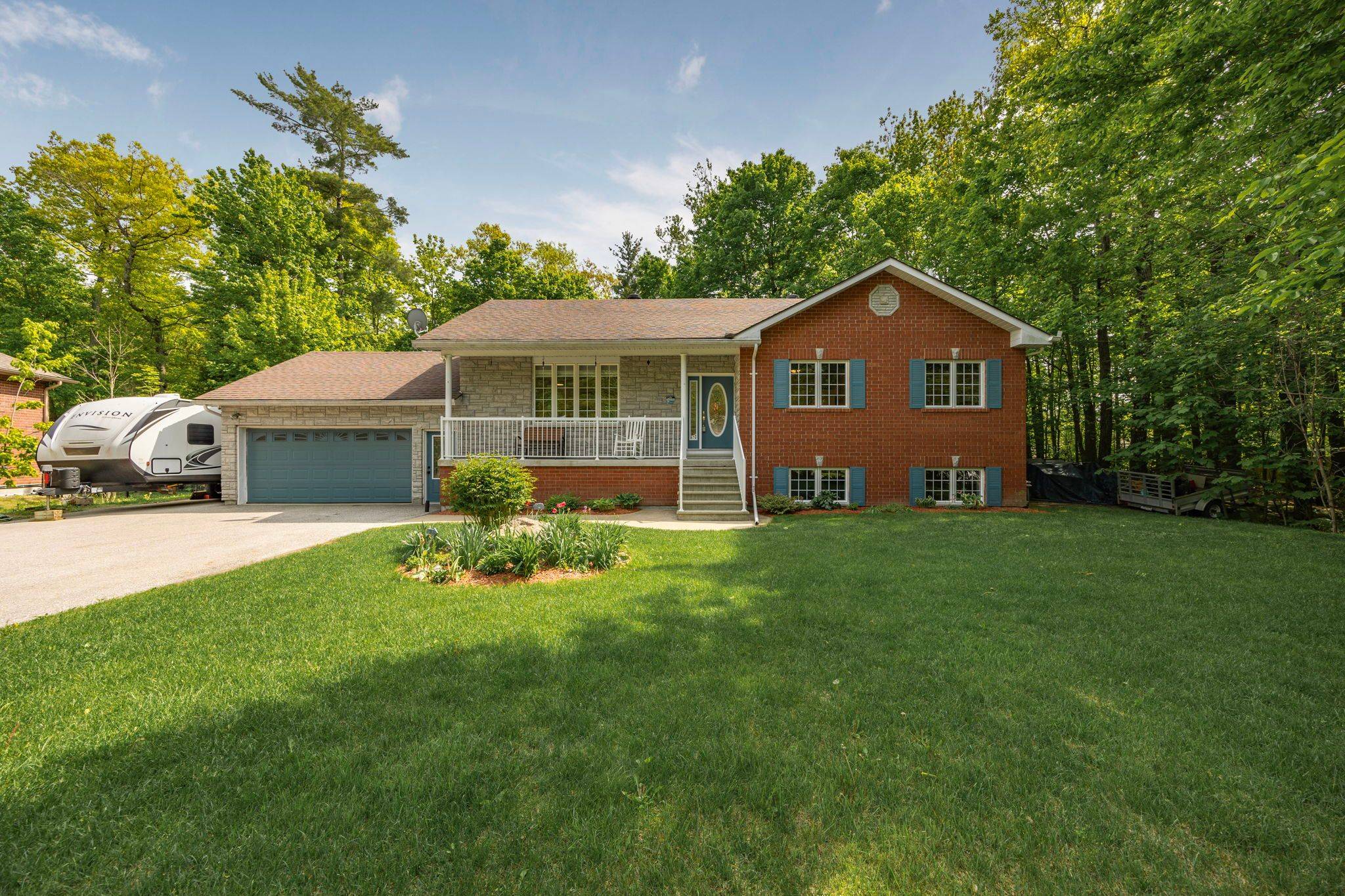 9 ALBION LN,  Tiny,  ON L9M 0J2