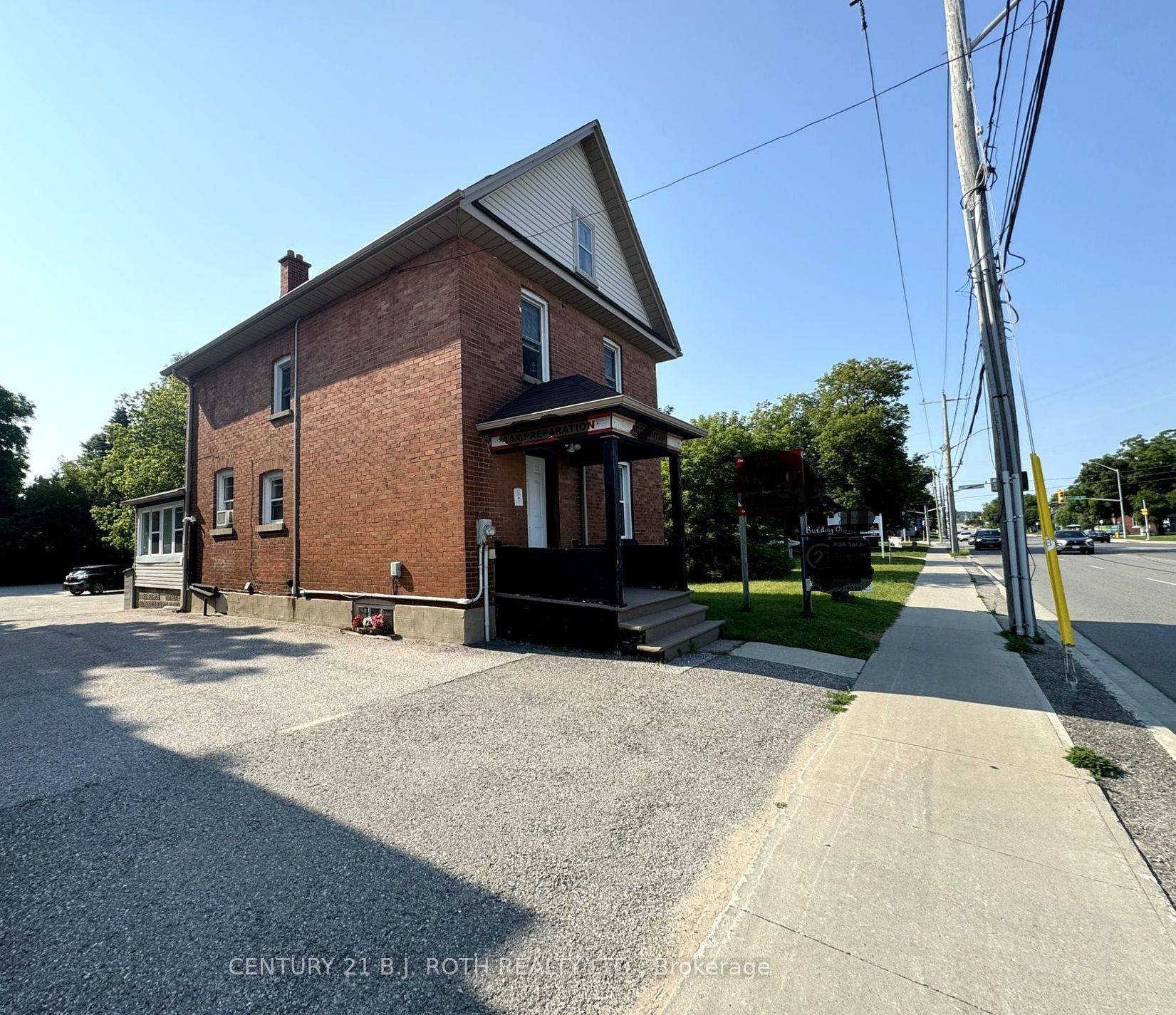 92 Essa RD, Barrie, ON L4N 3K7