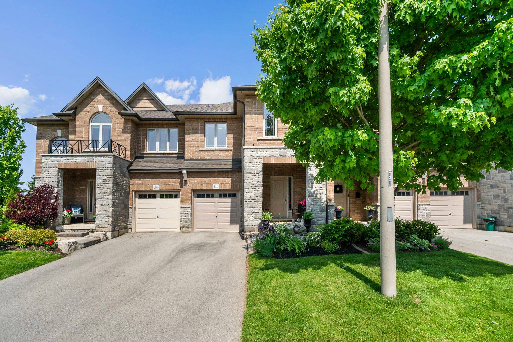 Burlington, ON L7M 0W2,3003 Glover LN