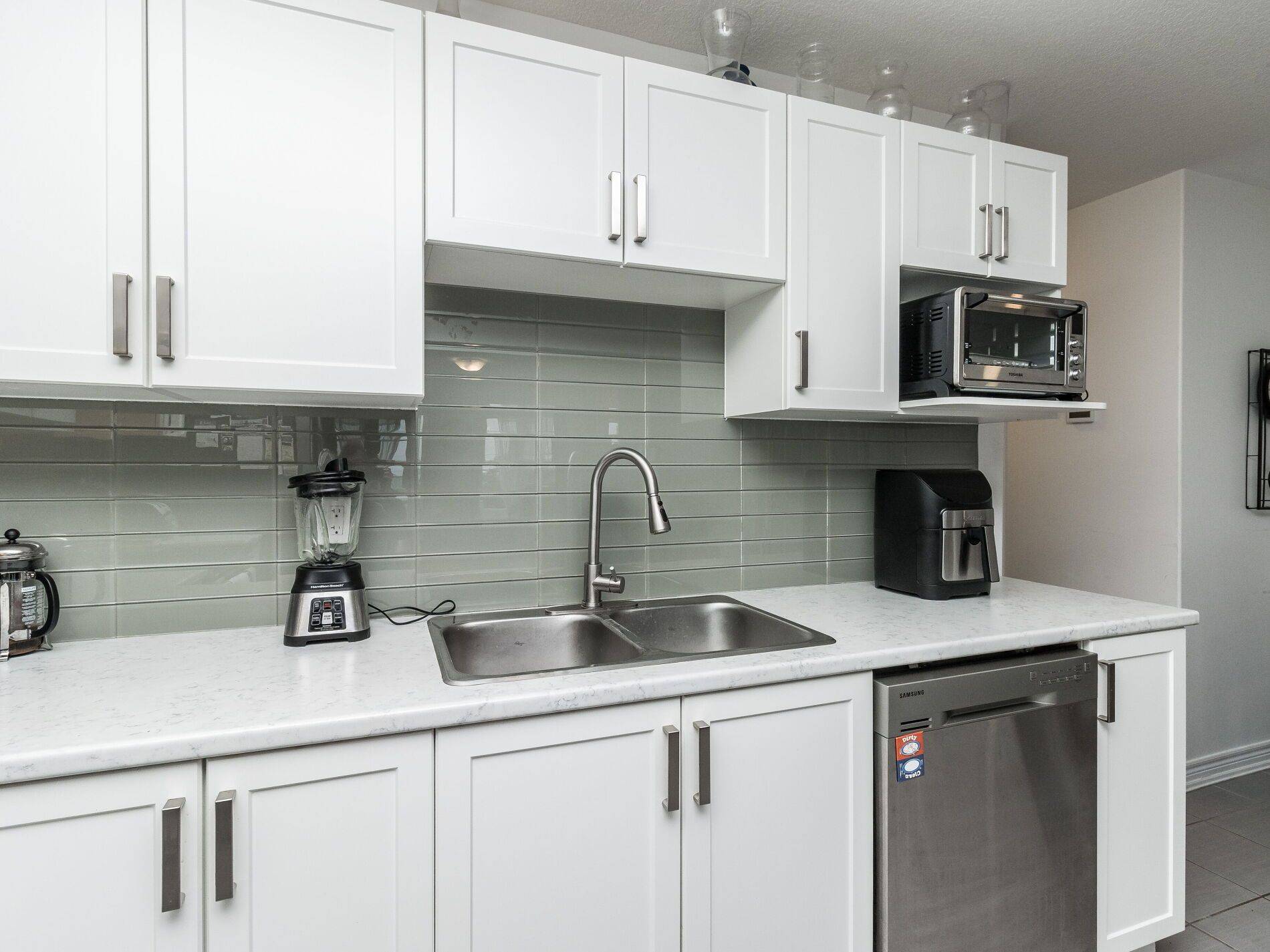 Orangeville, ON L9W 6Z7,96 Winterton CT