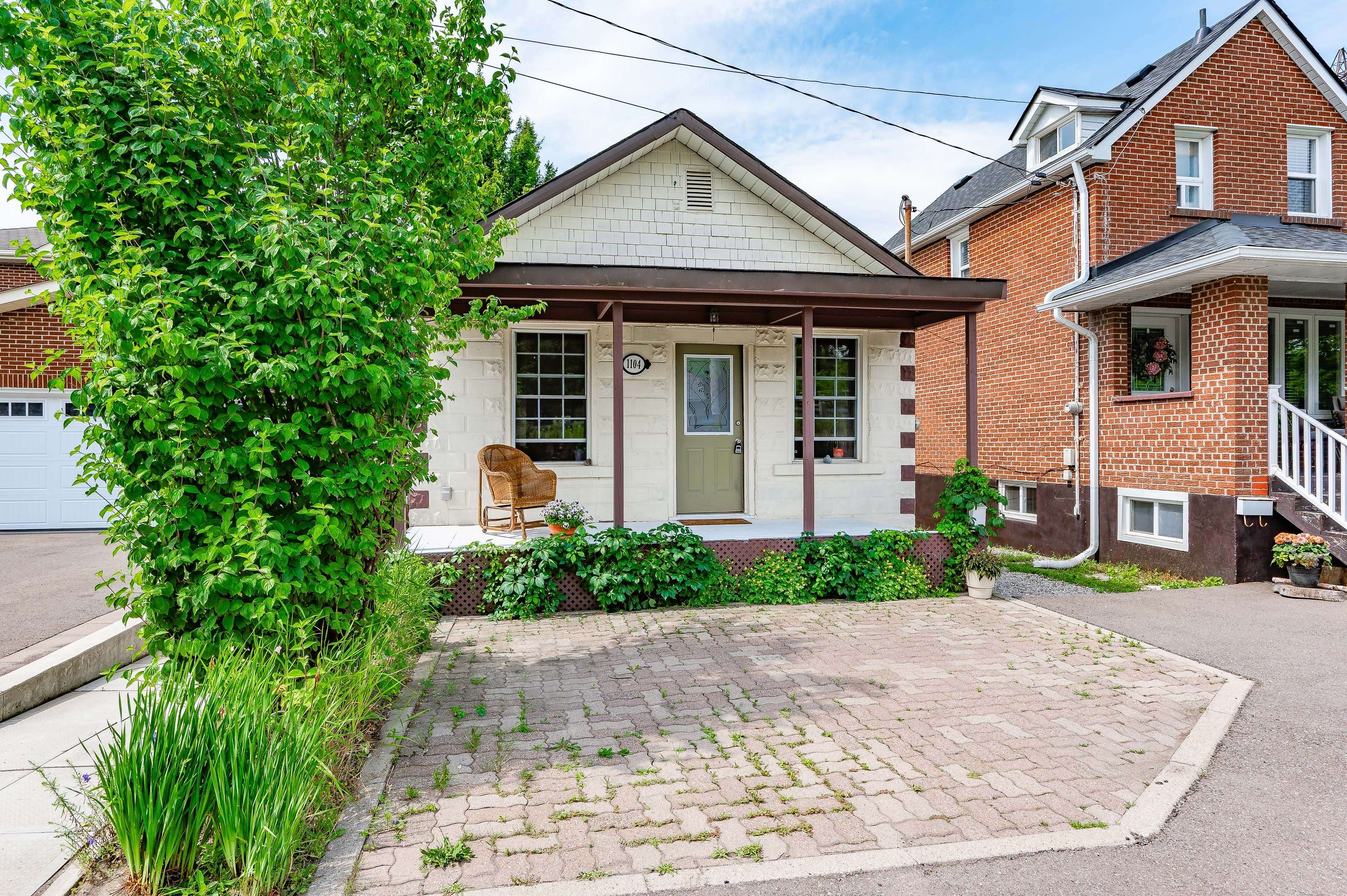 Mississauga, ON L5E 2M5,1104 Haig BLVD