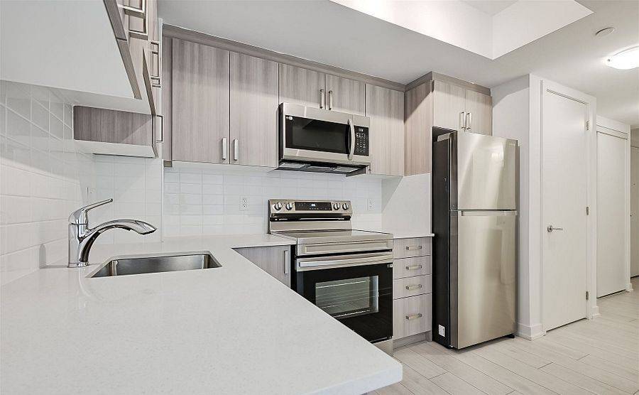 Toronto W04, ON M6B 0B1,556 Marlee AVE W #521