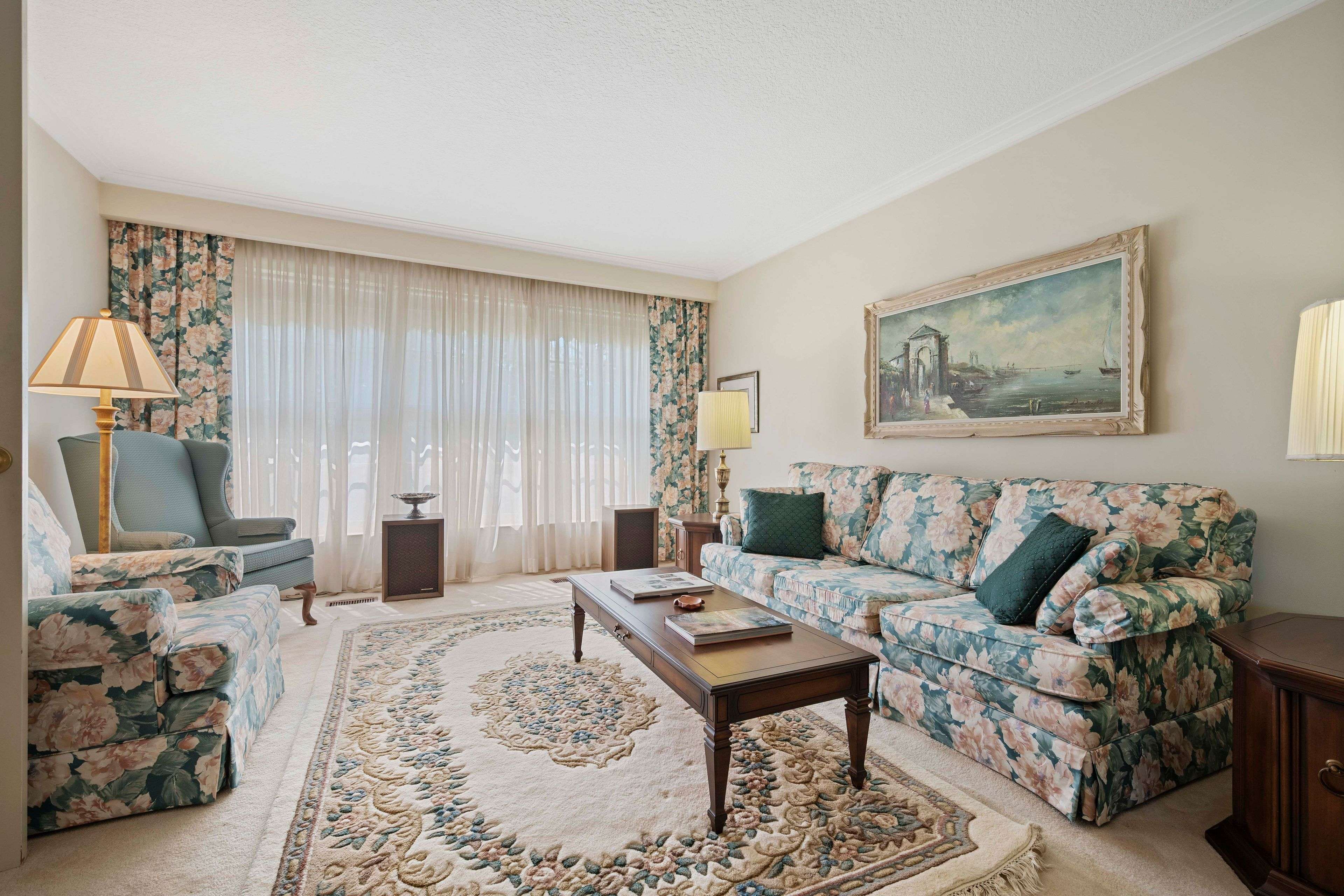 Mississauga, ON L4X 1C9,1447 Venta AVE