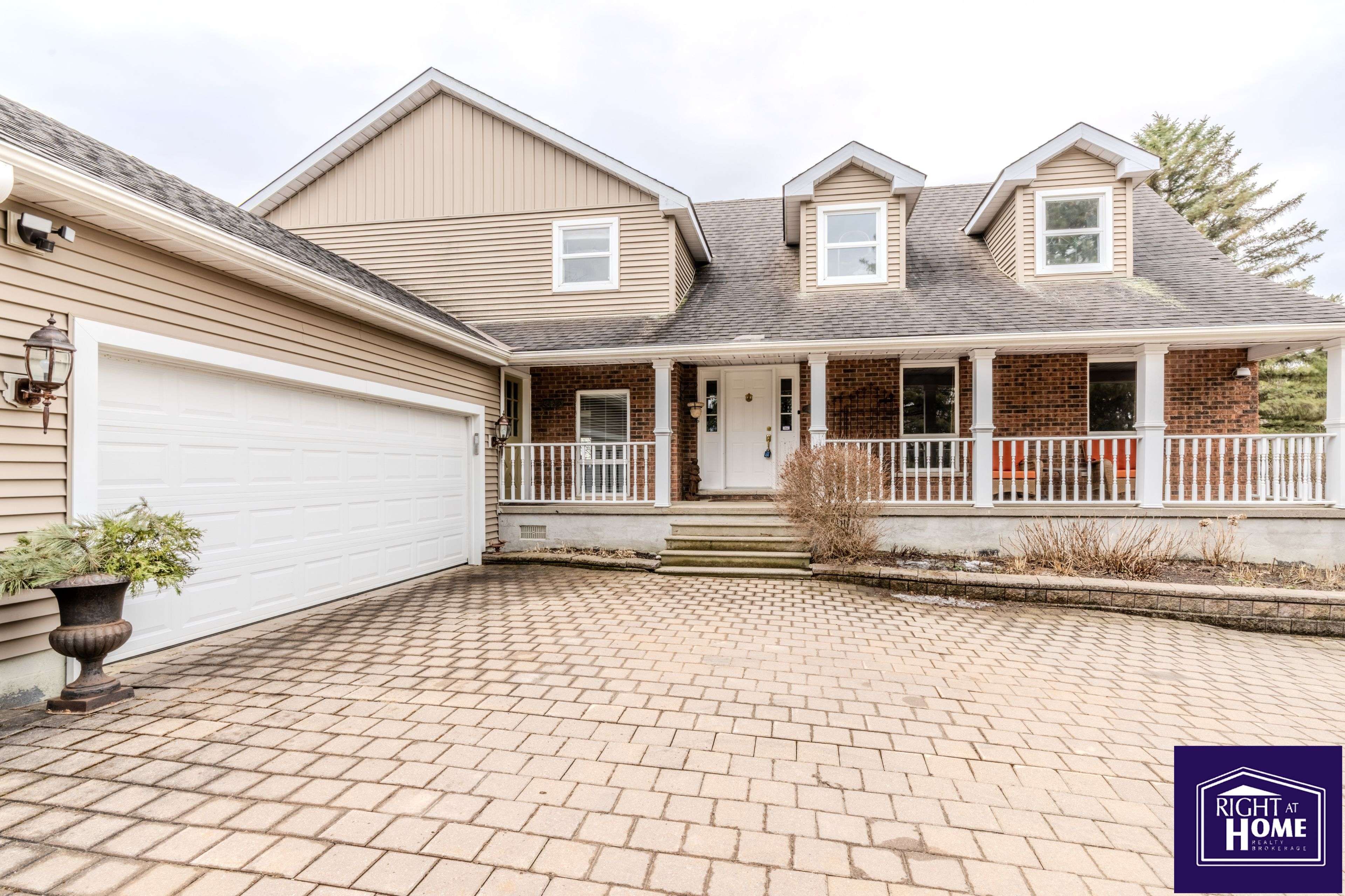 15380 Centreville Creek RD, Caledon, ON L0N 1E0
