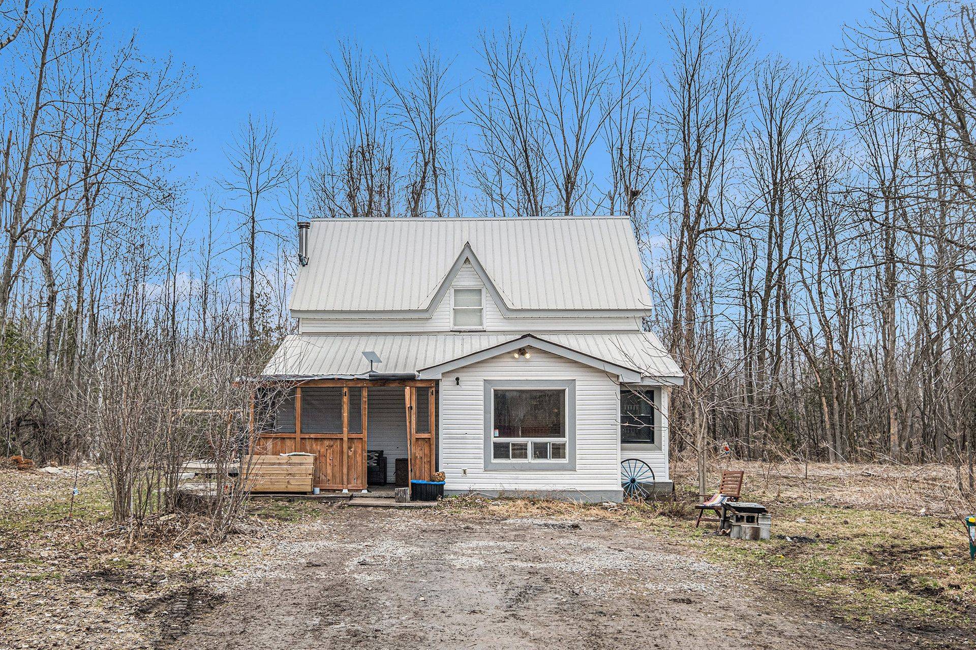 North Grenville, ON K0G 1N0,804-806 Monkman RD