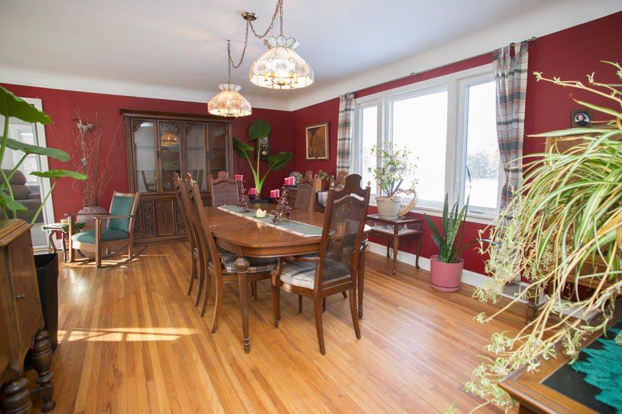 Brantford, ON N3T 5L5,530 Mount Pleasant RD