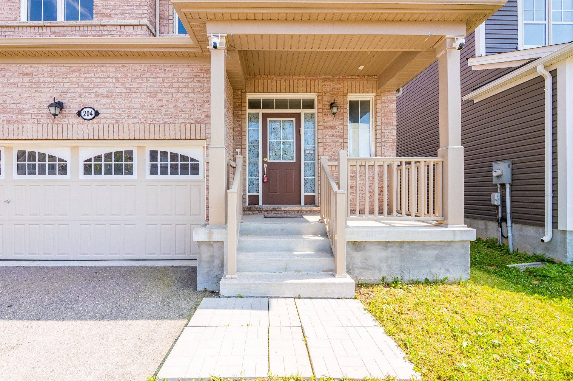 Kitchener, ON N2R 0J9,204 Shady Glen CRES