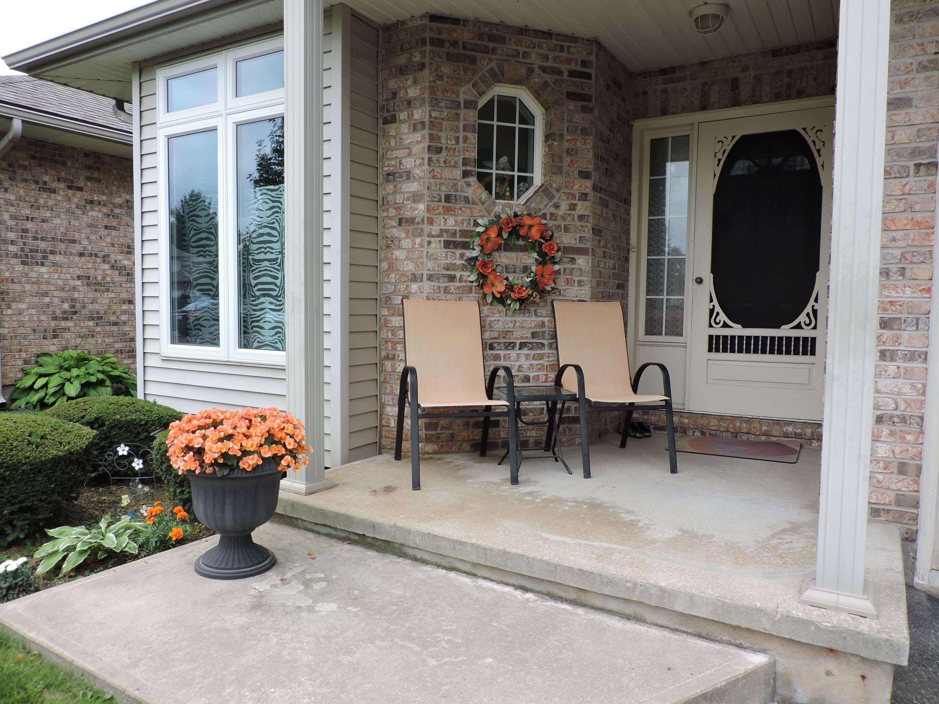 Niagara Falls, ON L2E 6E4,5070 Drummond RD #27