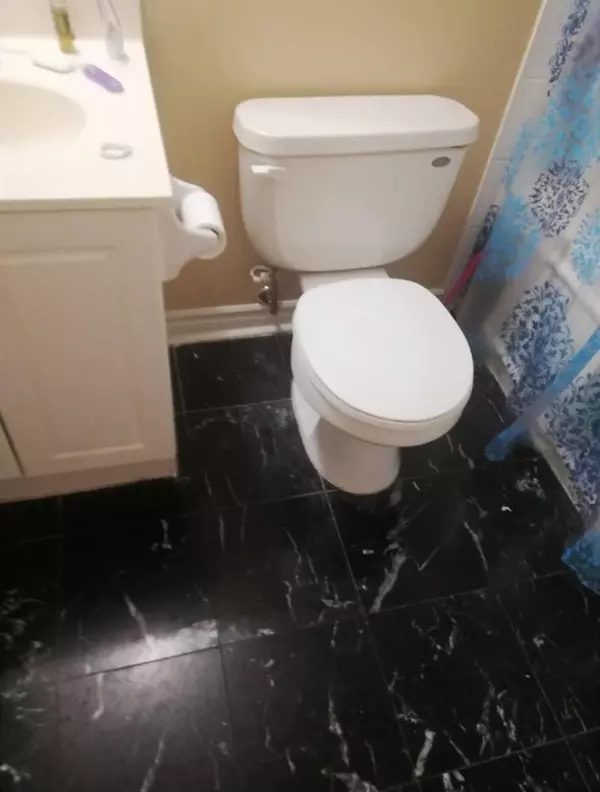 Toronto C15, ON M2K 3B9,8 Rean DR #1807