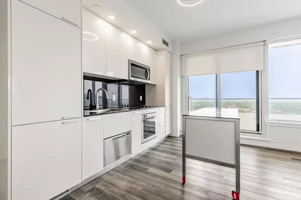 Toronto C07, ON M2N 0L2,75 Canterbury PL #2102