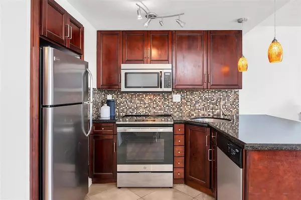 Fort Lauderdale, FL 33306,2900 NE 30th St #8E