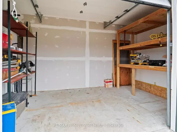 Gravenhurst, ON P1P 1K3,950 Muskoka RD S
