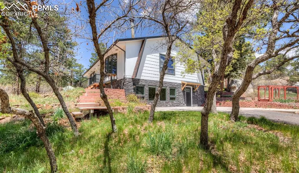 1030 Hidden Valley RD, Colorado Springs, CO 80919