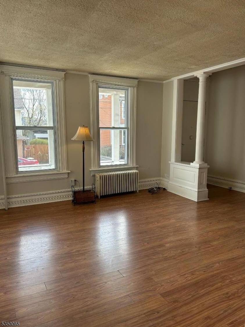 Phillipsburg Town, NJ 08865,159 Chambers St