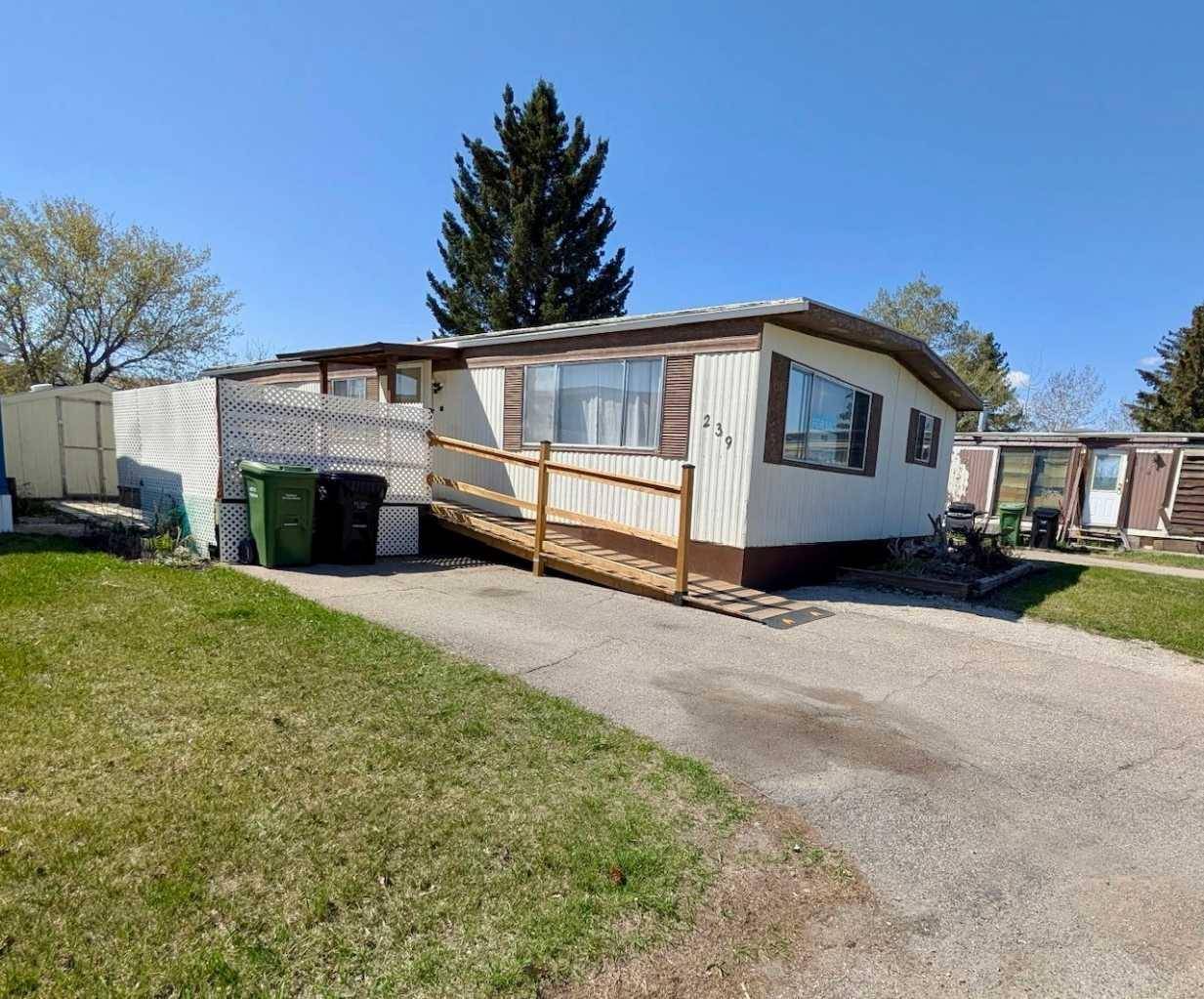 3223 83 ST Northwest #239, Calgary, AB T3B5N5