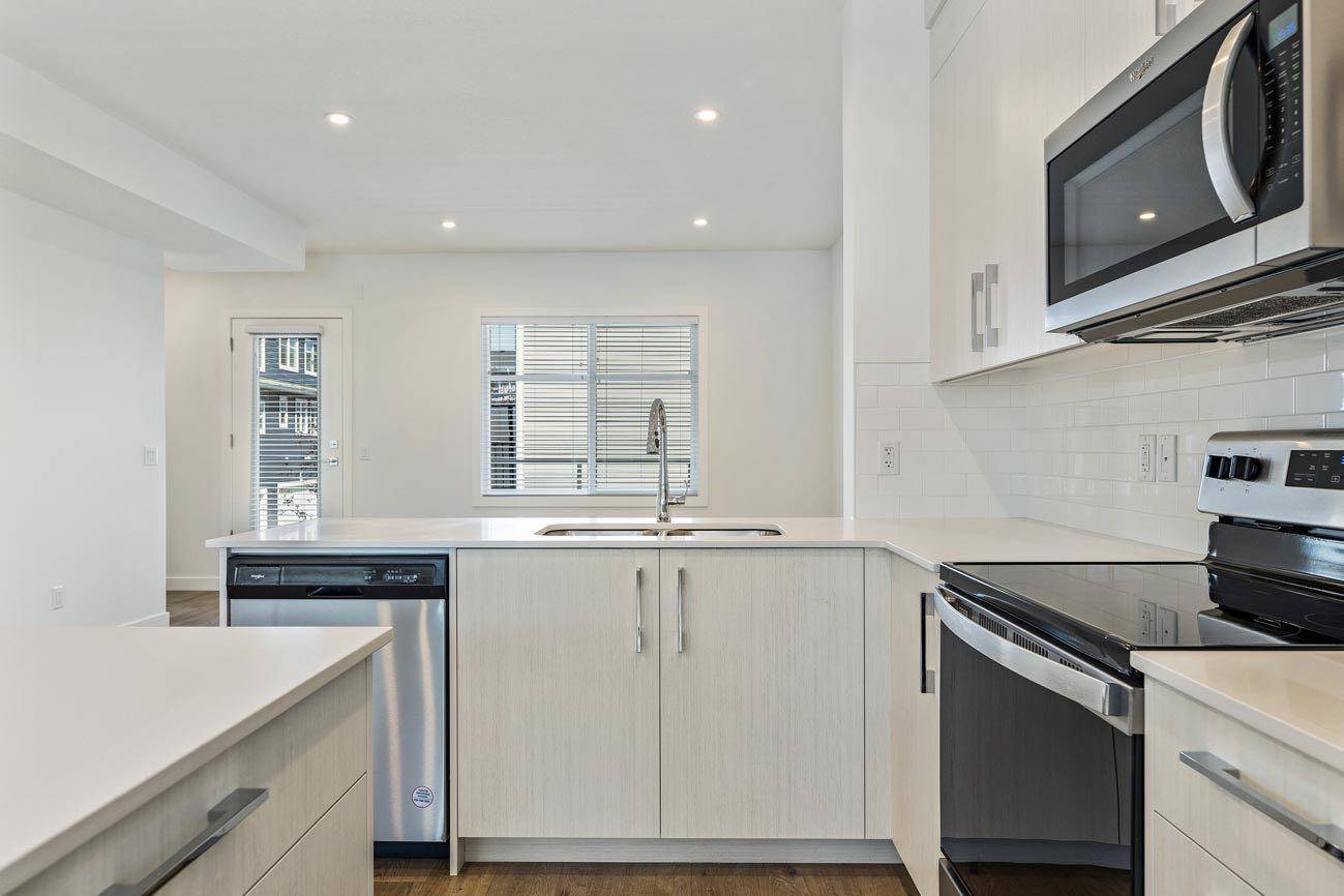 Calgary, AB T2X 4N4,135 Belmont Passage Southwest #603