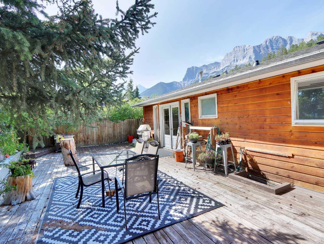 Canmore, AB T1W2M4,252 Three Sisters DR