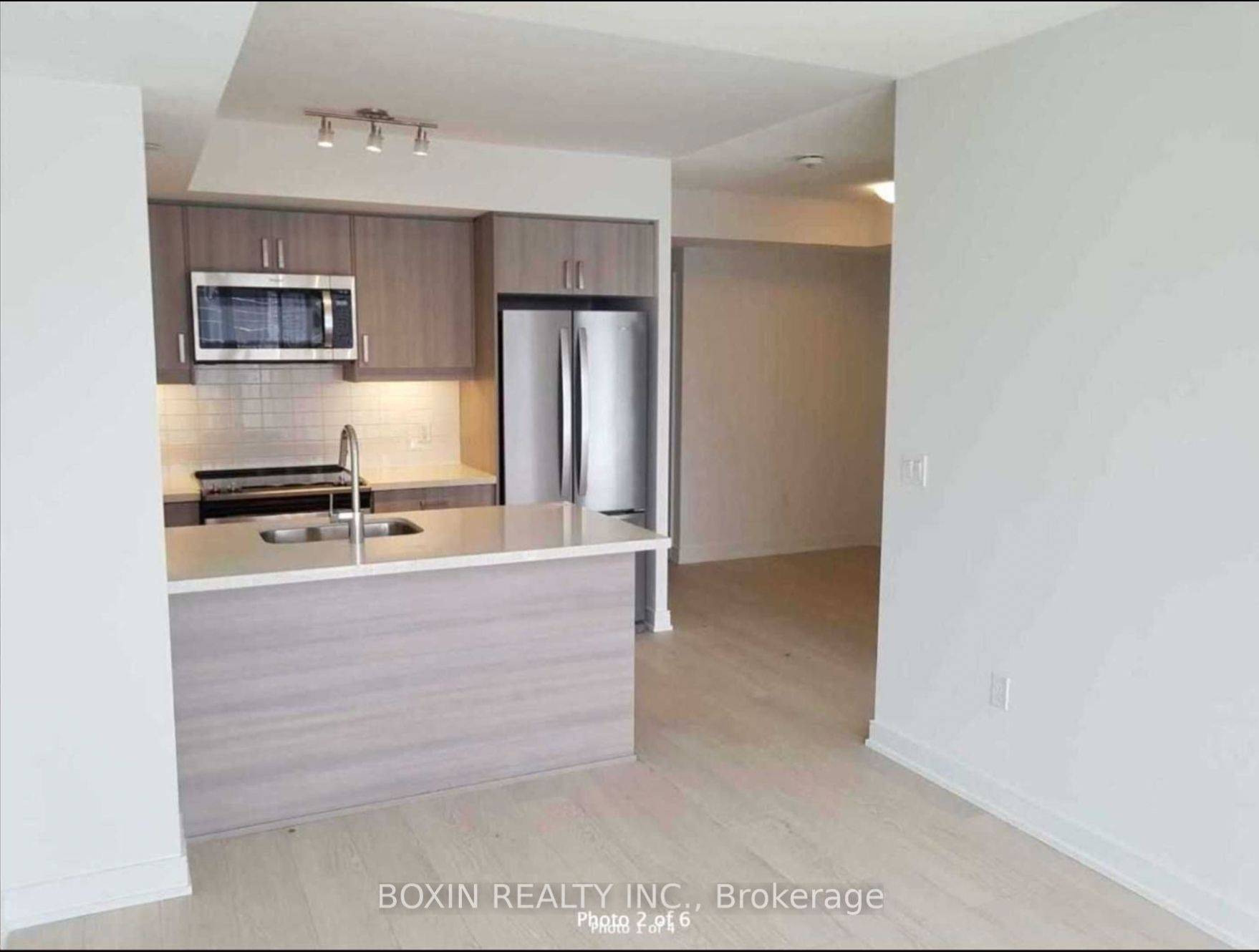 Toronto C08, ON M4Y 1G2,50 Wellesley ST E #907