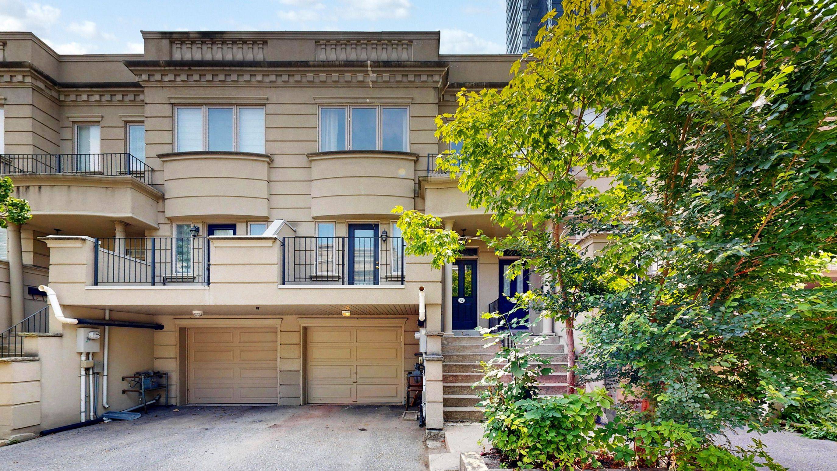 37 William Poole WAY, Toronto C14, ON M2N 7A6