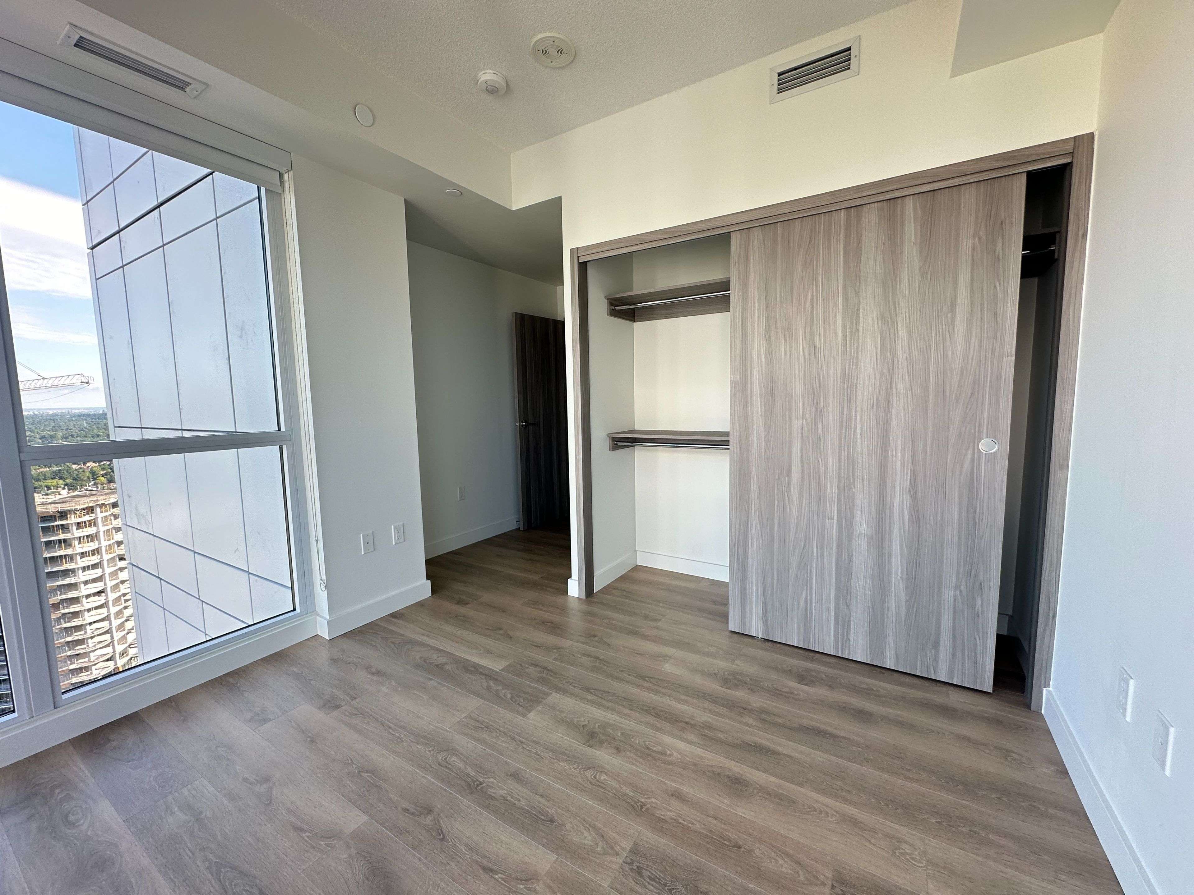 Toronto C15, ON M2K 0H1,85 Mcmahon DR #3307