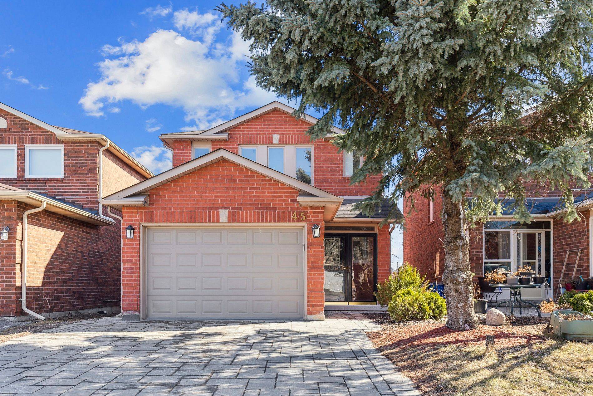45 Bayel CRES, Richmond Hill, ON L4S 1C3