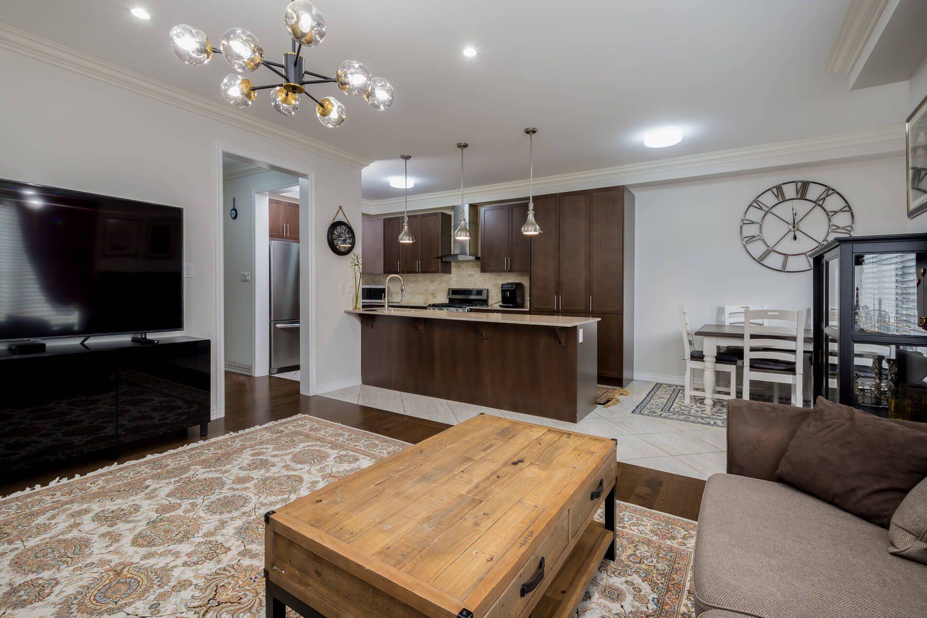 Vaughan, ON L4H 1Y7,129 Barons ST