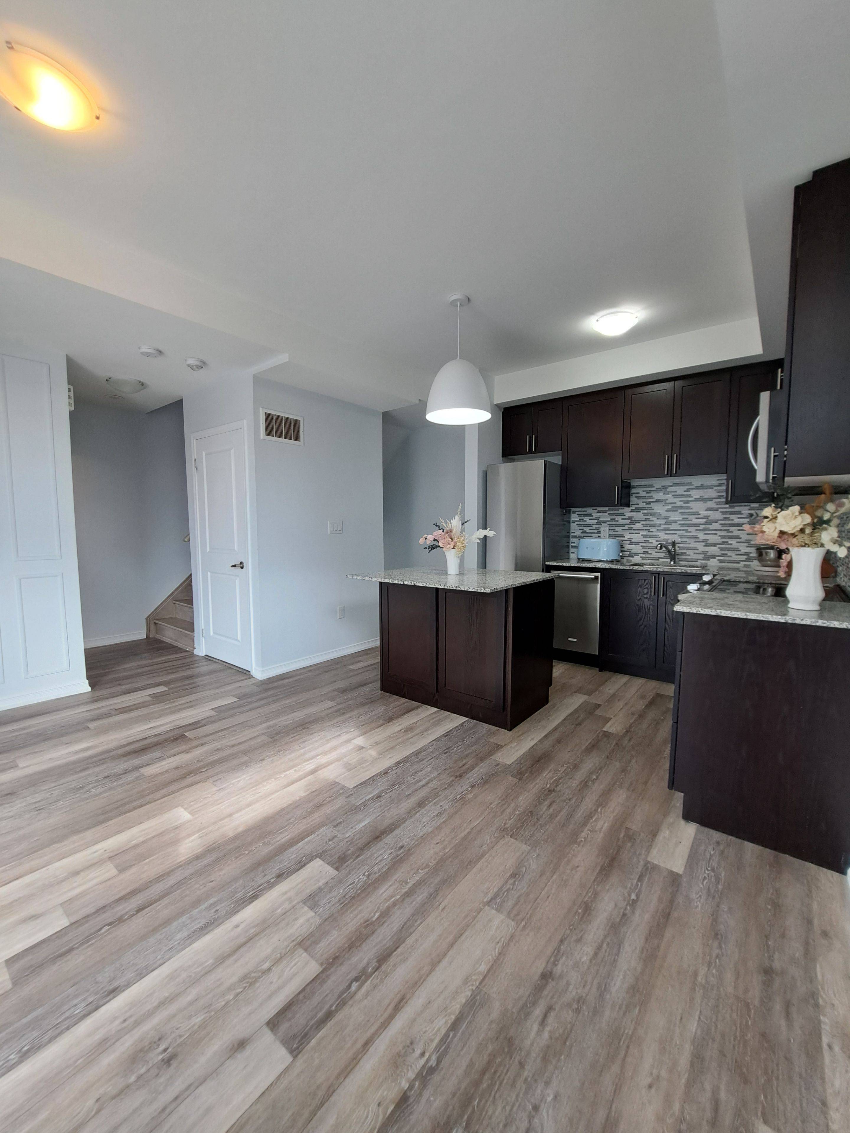 Toronto W08, ON M8Z 0E3,26 Fieldway RD #47