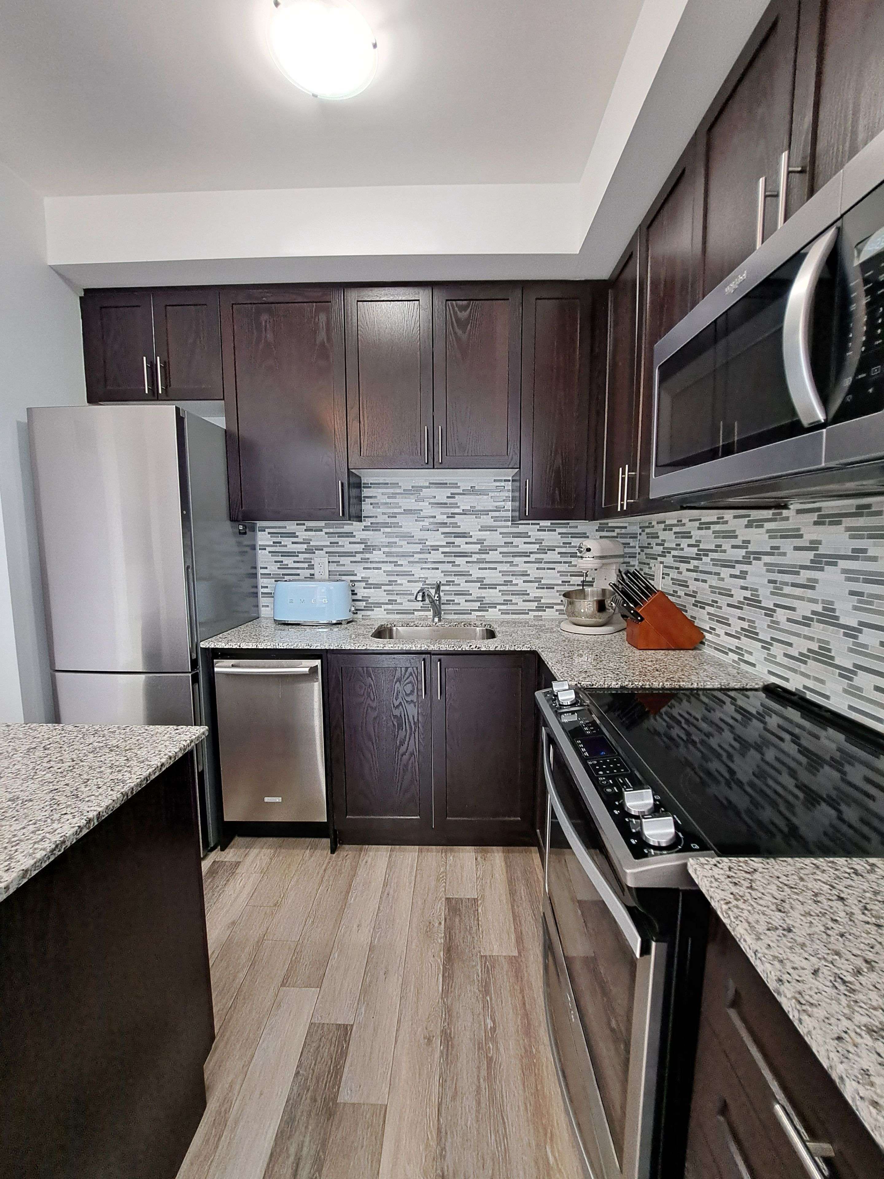 Toronto W08, ON M8Z 0E3,26 Fieldway RD #47